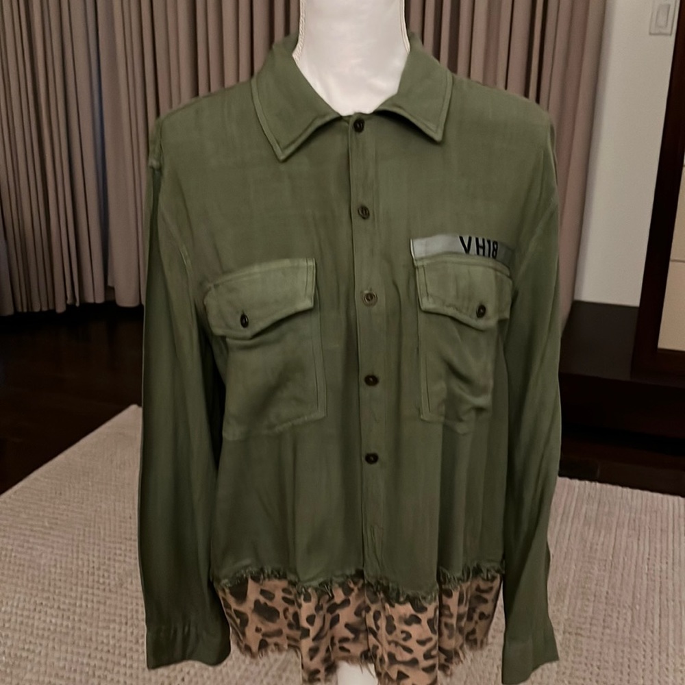 Vintage Havana Ling Sleeve Blouse